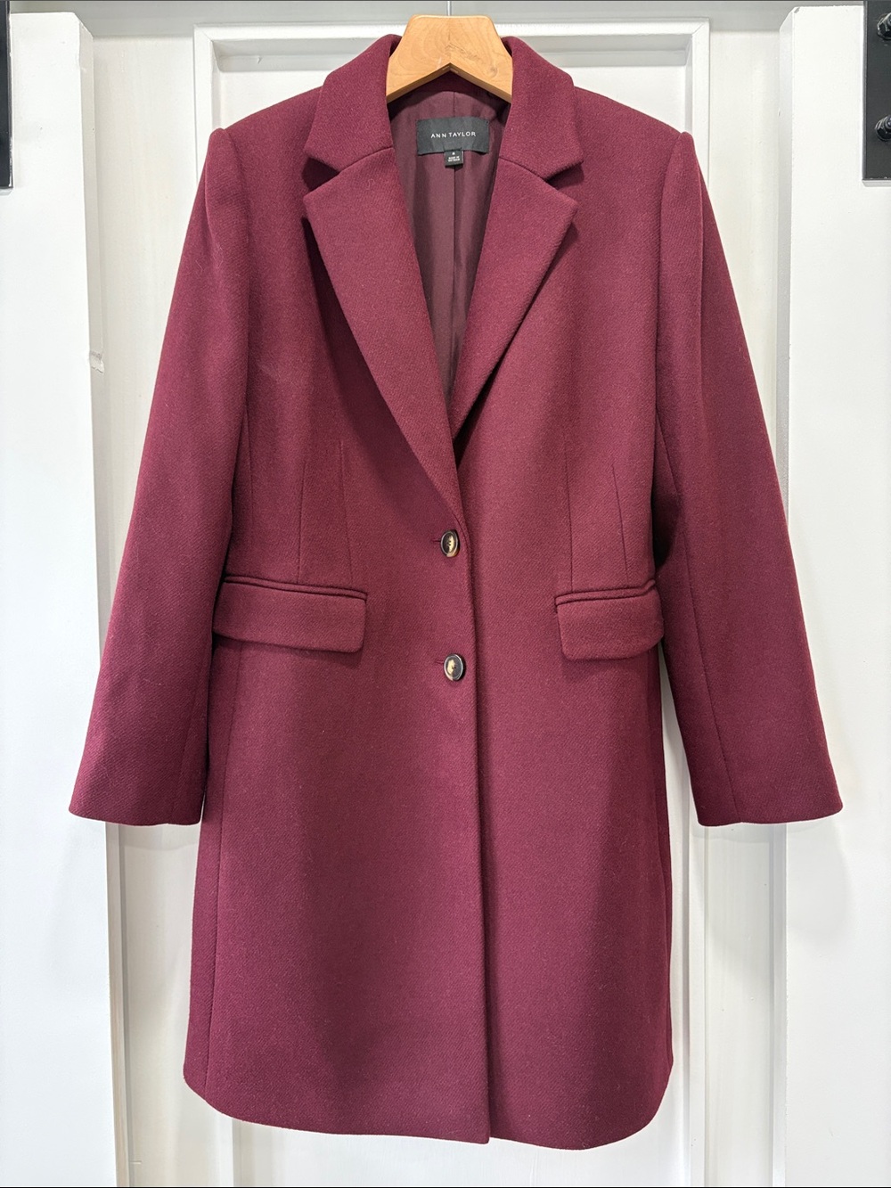 Ann Taylor Deep Burgundy Wool Blend Tailored Chesterfield Coat Size M